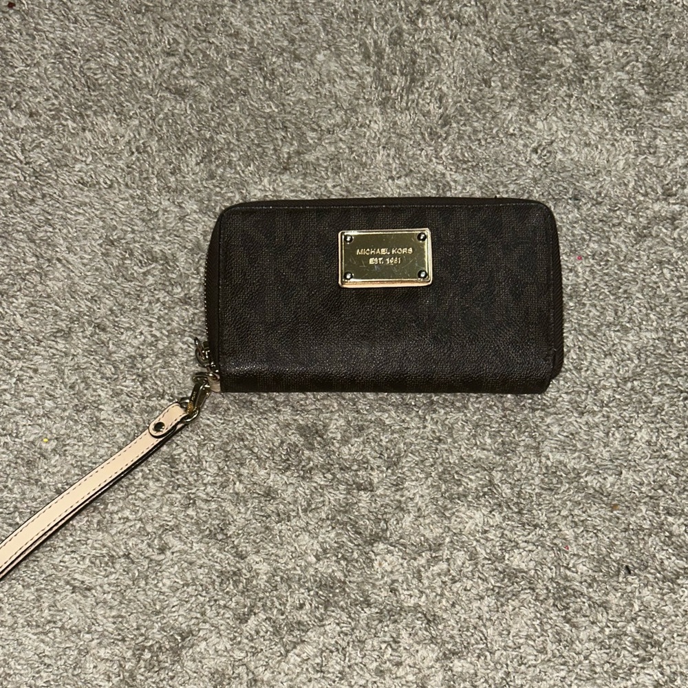 Michael Kors wallet/ wristlet